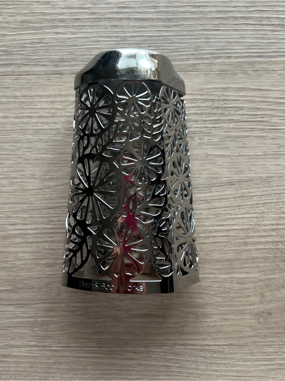 Bath & Body Works Silver Floral Metal Soap Sleeve